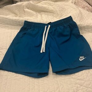 Nike athletic shorts (Men’s S)